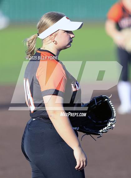 Thumbnail 3 in Grand Saline vs Van photogallery.
