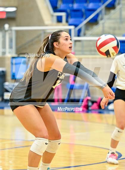 Thumbnail 1 in Clark @ Brandeis photogallery.