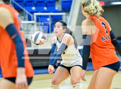 Thumbnail 2 in Clark @ Brandeis photogallery.