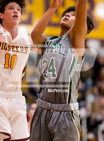 Thumbnail 1 in Royal @ Simi Valley photogallery.