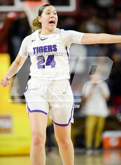 Thumbnail 3 in Gilbert vs. Millennium (AIA 5A Final) photogallery.