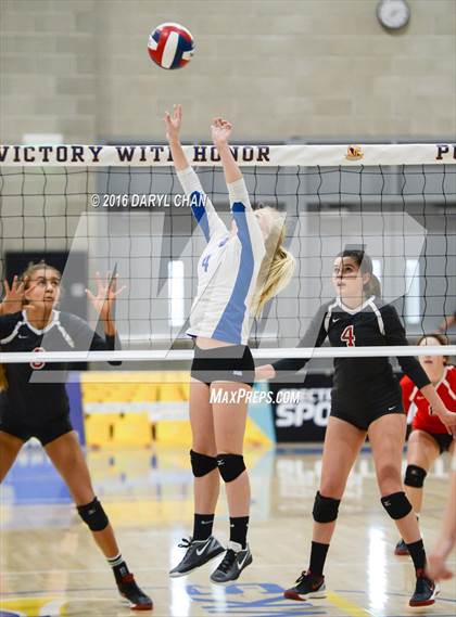 Thumbnail 3 in Crossroads vs. Acalanes (CIF State D3 Final) photogallery.