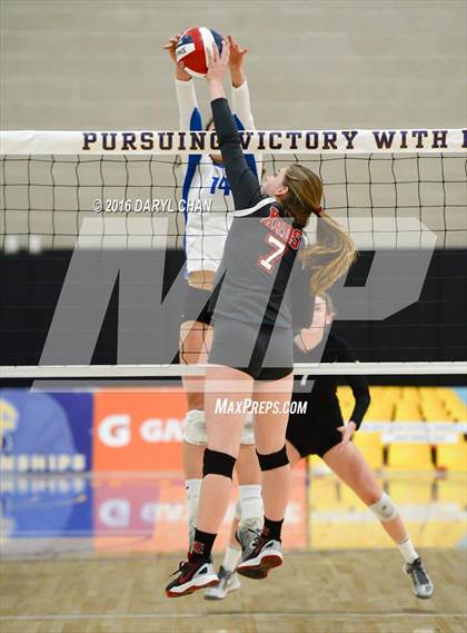 Thumbnail 3 in Crossroads vs. Acalanes (CIF State D3 Final) photogallery.