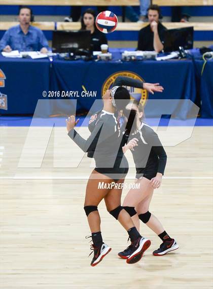 Thumbnail 2 in Crossroads vs. Acalanes (CIF State D3 Final) photogallery.
