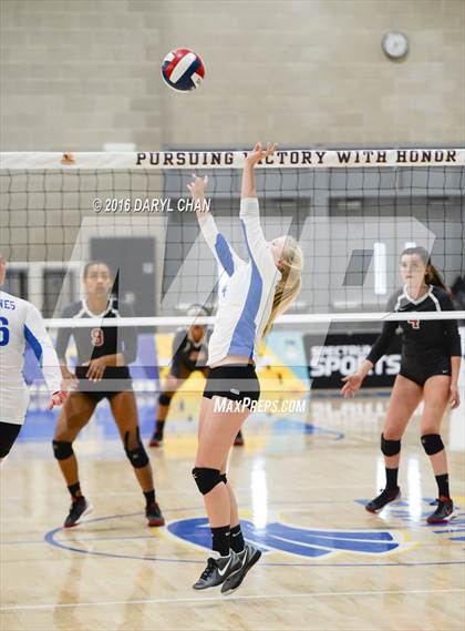Thumbnail 2 in Crossroads vs. Acalanes (CIF State D3 Final) photogallery.
