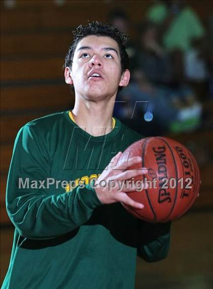 Thumbnail 3 in Moorpark v 29 Palms (MaxPreps Holiday Classic) photogallery.