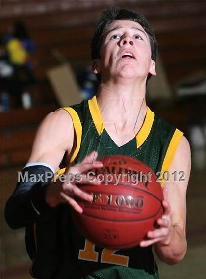 Thumbnail 3 in Moorpark v 29 Palms (MaxPreps Holiday Classic) photogallery.