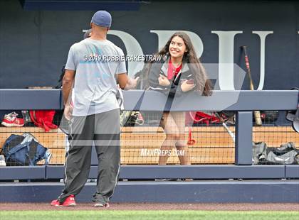 Thumbnail 1 in Colleyville Heritage vs. Ryan (UIL 5A Bi-District Playoff) photogallery.