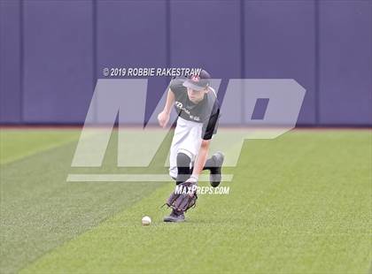 Thumbnail 3 in Colleyville Heritage vs. Ryan (UIL 5A Bi-District Playoff) photogallery.