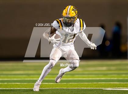 Thumbnail 2 in Fort Bend Marshall @ Lamar Consolidated photogallery.