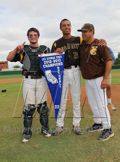 Thumbnail 2 in Yuba City vs. Colfax (CIF SJS D-3 Final) photogallery.