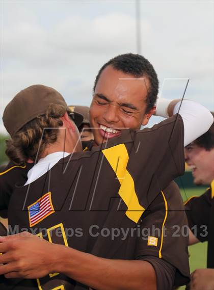 Thumbnail 3 in Yuba City vs. Colfax (CIF SJS D-3 Final) photogallery.