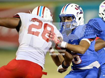Thumbnail 3 in Archbishop Rummel vs John Curtis (LHSAA Division I Semifinal) photogallery.