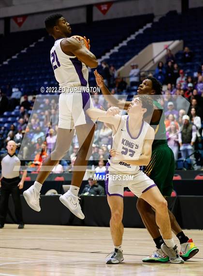 Thumbnail 3 in Greenforest vs. King's Ridge Christian GHSA Class A Private Championship photogallery.