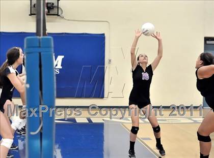 Thumbnail 3 in Corona del Mar vs Carlsbad (Dave Mohs Tournament) photogallery.