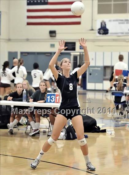 Thumbnail 1 in Corona del Mar vs Carlsbad (Dave Mohs Tournament) photogallery.