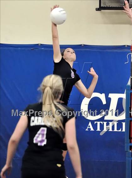 Thumbnail 1 in Corona del Mar vs Carlsbad (Dave Mohs Tournament) photogallery.