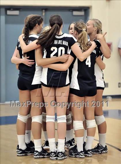 Thumbnail 2 in Corona del Mar vs Carlsbad (Dave Mohs Tournament) photogallery.