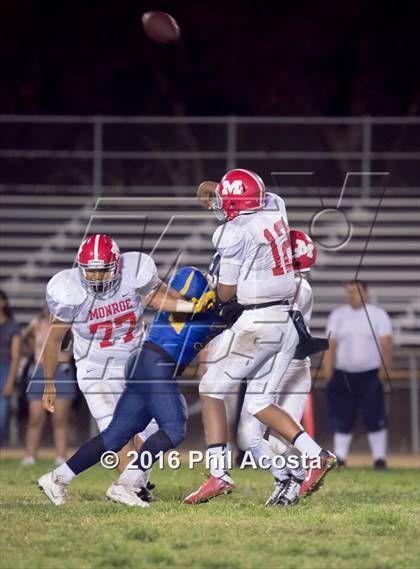 Thumbnail 2 in Wilson vs Monroe  photogallery.