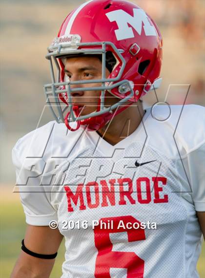 Thumbnail 2 in Wilson vs Monroe  photogallery.