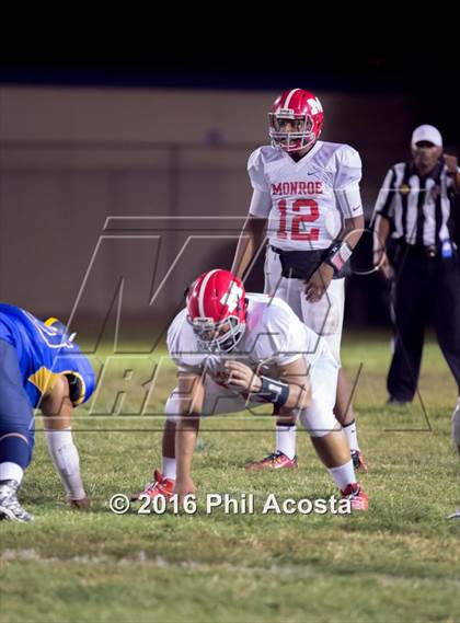 Thumbnail 2 in Wilson vs Monroe  photogallery.