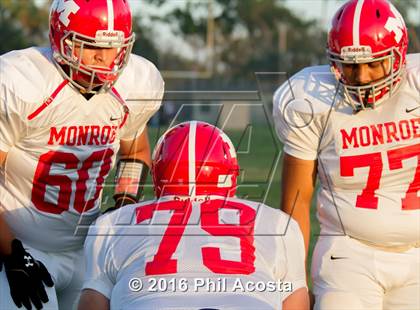 Thumbnail 2 in Wilson vs Monroe  photogallery.