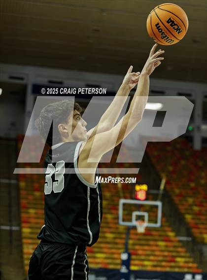 Thumbnail 3 in Carbon @ Green Canyon photogallery.