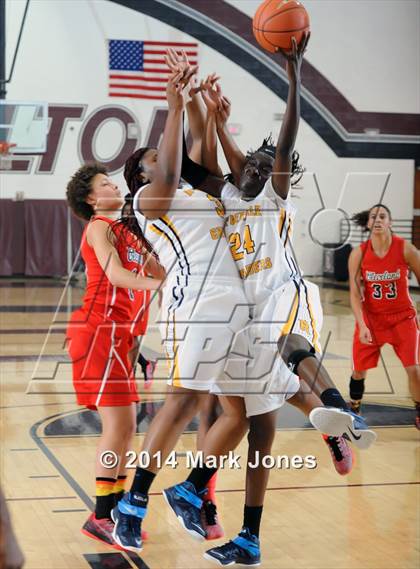 Thumbnail 1 in Riverdale Baptist vs. Cleveland (Nike Tournament of Champions) photogallery.