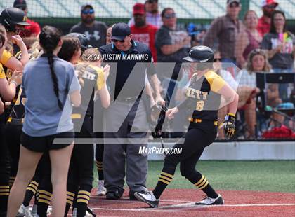 Thumbnail 2 in Atkins vs. Hackett (AAA 3A Semifinal) photogallery.