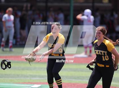 Thumbnail 3 in Atkins vs. Hackett (AAA 3A Semifinal) photogallery.