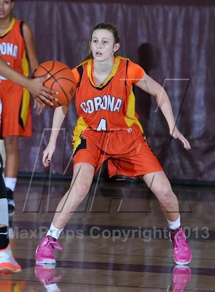 Thumbnail 1 in Fairfax vs. Corona del Sol (Nike Tournament of Champions) photogallery.