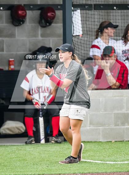 Thumbnail 1 in Henrietta vs Eastland (UIL 3A Bi-District Playoff) photogallery.