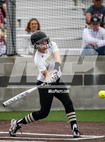 Thumbnail 1 in Henrietta vs Eastland (UIL 3A Bi-District Playoff) photogallery.