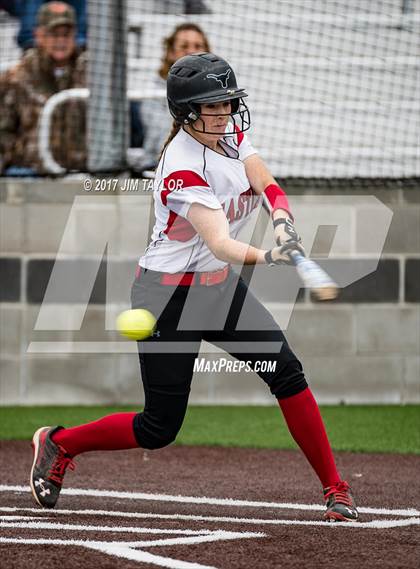 Thumbnail 1 in Henrietta vs Eastland (UIL 3A Bi-District Playoff) photogallery.