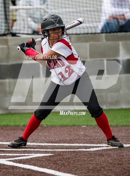 Thumbnail 1 in Henrietta vs Eastland (UIL 3A Bi-District Playoff) photogallery.