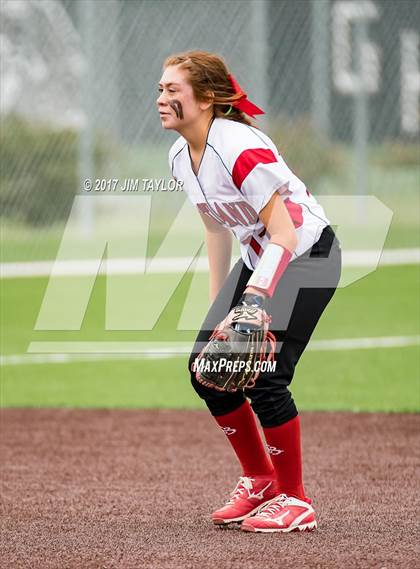 Thumbnail 3 in Henrietta vs Eastland (UIL 3A Bi-District Playoff) photogallery.