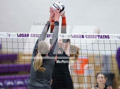 Thumbnail 1 in Dover vs. Marietta (OHSAA D3 District Final) photogallery.