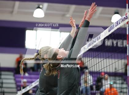 Thumbnail 3 in Dover vs. Marietta (OHSAA D3 District Final) photogallery.