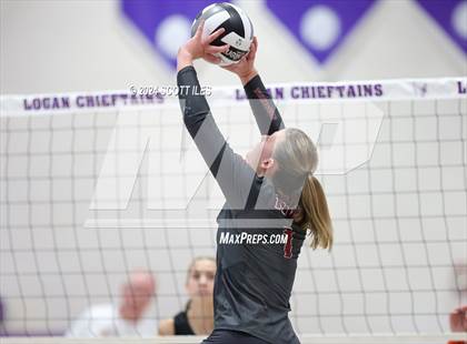 Thumbnail 2 in Dover vs. Marietta (OHSAA D3 District Final) photogallery.