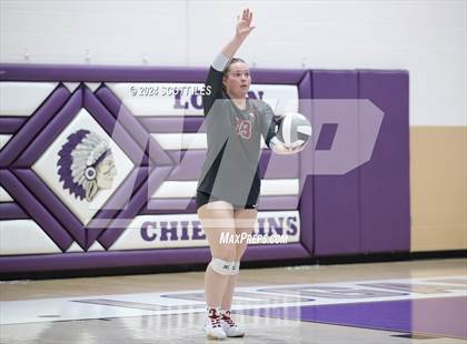 Thumbnail 2 in Dover vs. Marietta (OHSAA D3 District Final) photogallery.