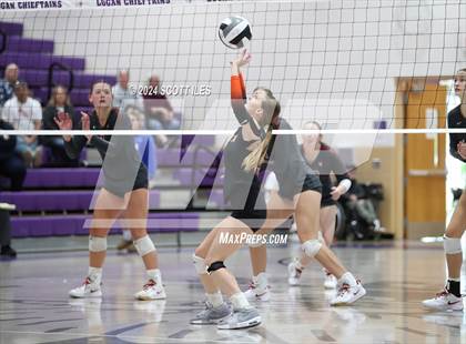 Thumbnail 1 in Dover vs. Marietta (OHSAA D3 District Final) photogallery.