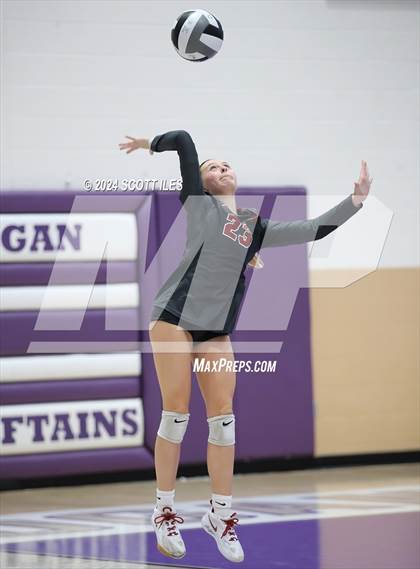 Thumbnail 3 in Dover vs. Marietta (OHSAA D3 District Final) photogallery.