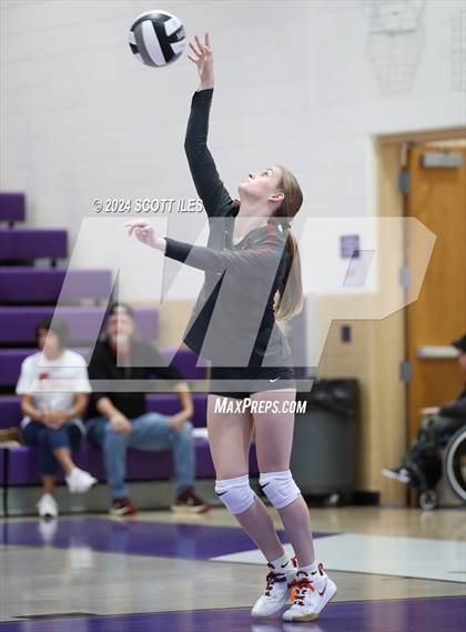 Thumbnail 2 in Dover vs. Marietta (OHSAA D3 District Final) photogallery.