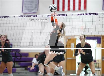 Thumbnail 2 in Dover vs. Marietta (OHSAA D3 District Final) photogallery.