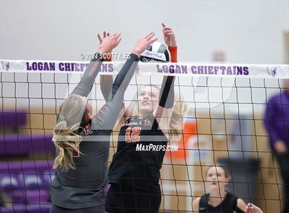 Thumbnail 3 in Dover vs. Marietta (OHSAA D3 District Final) photogallery.