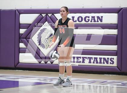 Thumbnail 1 in Dover vs. Marietta (OHSAA D3 District Final) photogallery.
