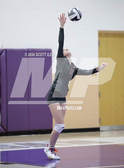 Thumbnail 1 in Dover vs. Marietta (OHSAA D3 District Final) photogallery.
