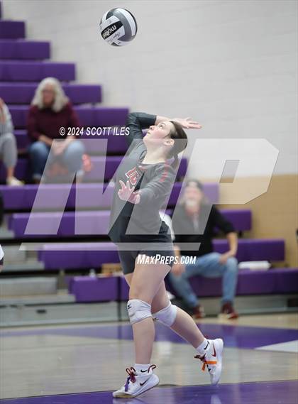Thumbnail 3 in Dover vs. Marietta (OHSAA D3 District Final) photogallery.