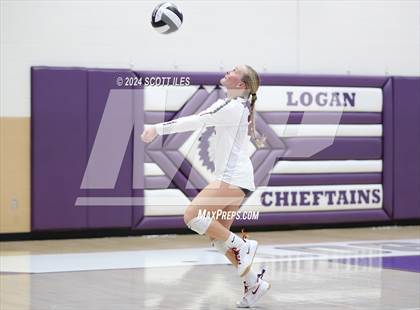 Thumbnail 3 in Dover vs. Marietta (OHSAA D3 District Final) photogallery.