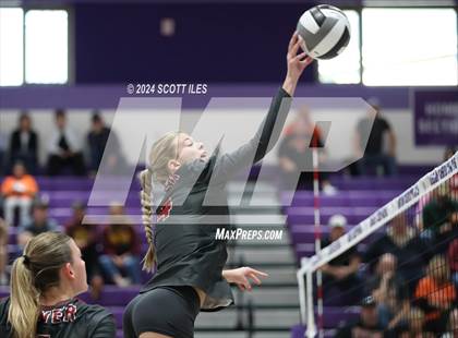 Thumbnail 3 in Dover vs. Marietta (OHSAA D3 District Final) photogallery.